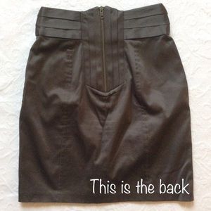 Satin, high waist accent band, slim skirt - size 0